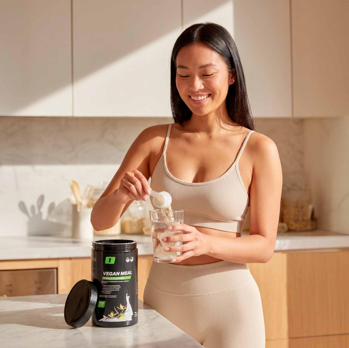 ONE SUPPLEMENTS - VeganMeal Proteinreicher Mahlzeitenersatz - Mango - 600g